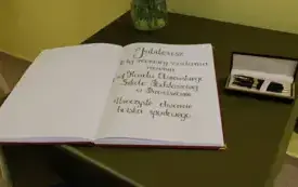 UROCZYSTOŚĆ OBCHOD&Oacute;W XV ROCZNICY NADANIA IM.PROF. KAROLA OLSZEWSKIEGO W BRONISZOWIE ORAZ ODDANIE DO UŻYTKU BOISKA SPORTOWEGO 15