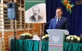 UROCZYSTOŚĆ OBCHOD&Oacute;W XV ROCZNICY NADANIA IM.PROF. KAROLA OLSZEWSKIEGO W BRONISZOWIE ORAZ ODDANIE DO UŻYTKU BOISKA SPORTOWEGO 40