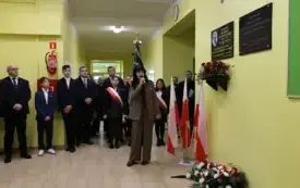 UROCZYSTOŚĆ OBCHOD&Oacute;W XV ROCZNICY NADANIA IM.PROF. KAROLA OLSZEWSKIEGO W BRONISZOWIE ORAZ ODDANIE DO UŻYTKU BOISKA SPORTOWEGO 42