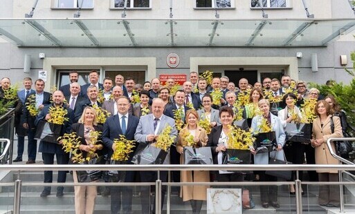 Zdjęcie do Sadzenie drzew i krzew&oacute;w miododajnych, sposobem na ochronę bior&oacute;żnorodności w wojew&oacute;dztwie podkarpackim